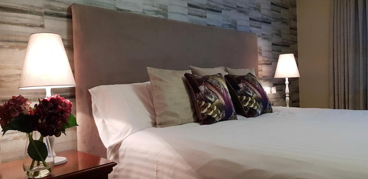 Nesbitt Arms Boutique Hotel Ardara Esterno foto