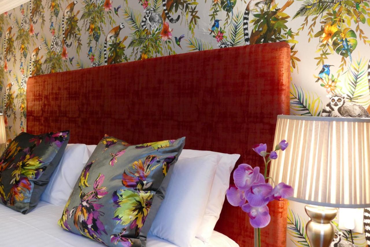 Nesbitt Arms Boutique Hotel Ardara Esterno foto