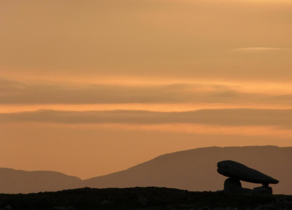 Nesbitt Arms Boutique Hotel Ardara Esterno foto