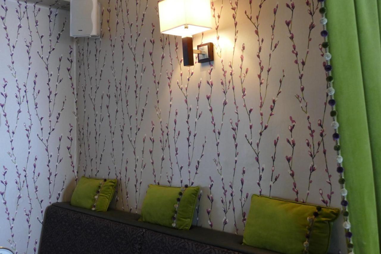 Nesbitt Arms Boutique Hotel Ardara Esterno foto