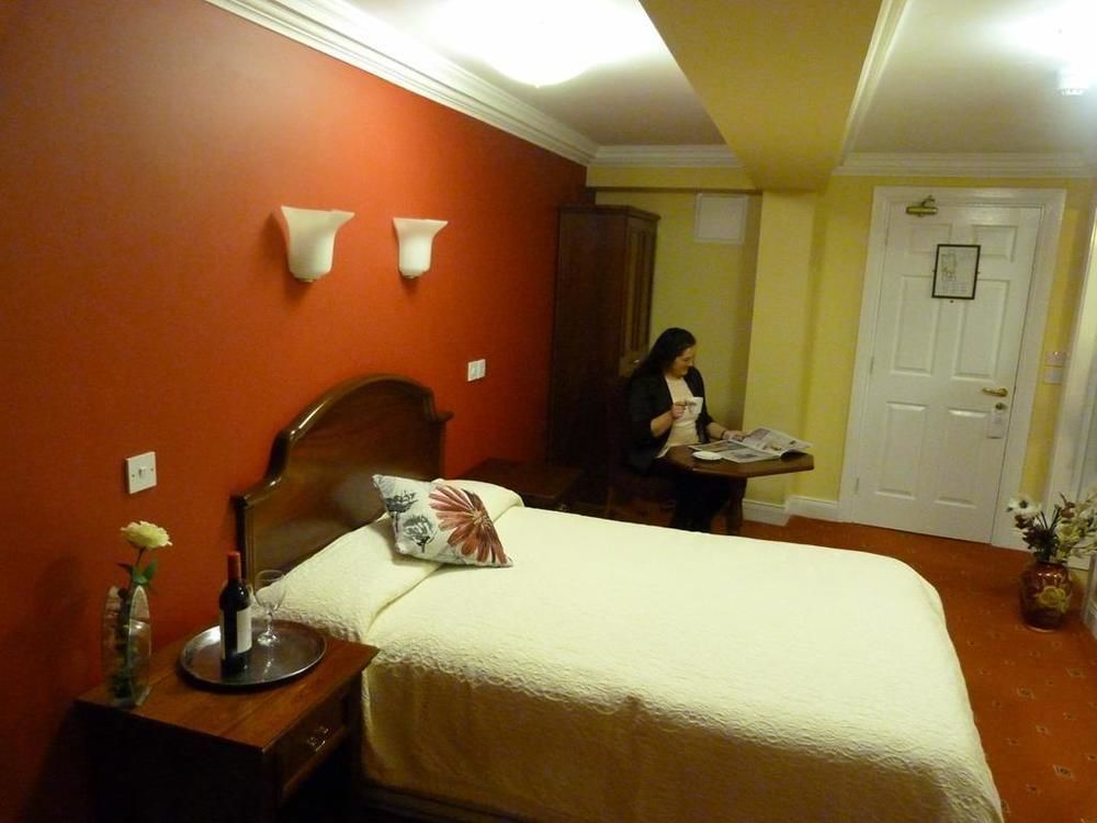Nesbitt Arms Boutique Hotel Ardara Esterno foto
