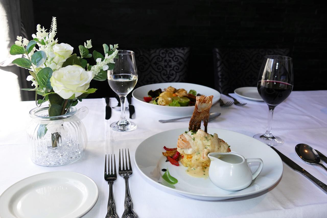 Nesbitt Arms Boutique Hotel Ardara Esterno foto