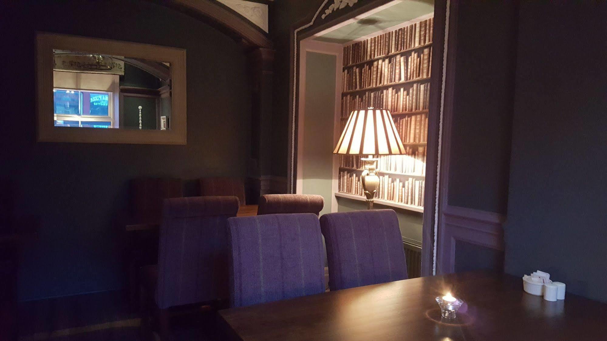 Nesbitt Arms Boutique Hotel Ardara Esterno foto